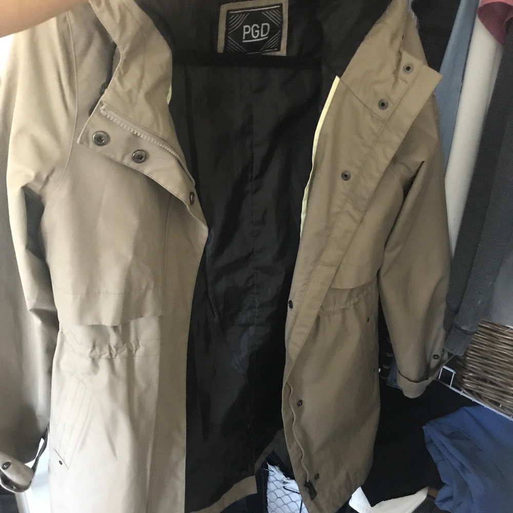 Water resistant coat